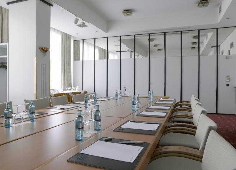 Holiday Inn Munich-Schwabing Facilidades foto